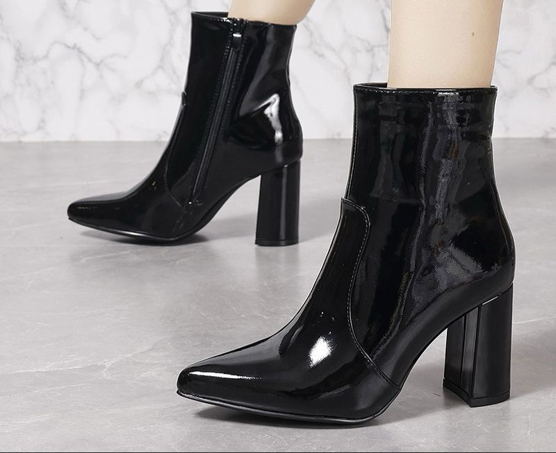 Botines Charol Con Taco De 7cms Punta Fina